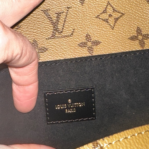 ***SOLD***** BNIB Louis Vuitton Pochette Metis Reverse 2021 - Picture 11 of 16
